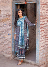 D#CL-32234A GulAhmed Vintage Garden Ethnic Printed Lawn Collection 223